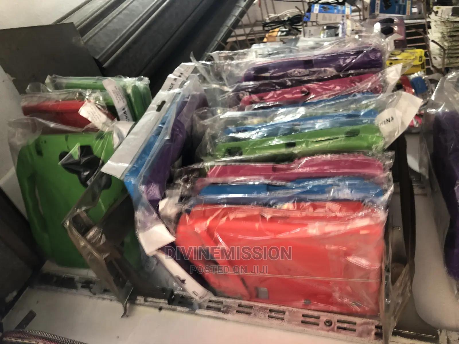 iPad Mini 1,2,3,4. Kids Cases and Glasses.