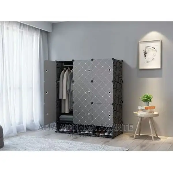 9 CUBES Plastic Wardrobe