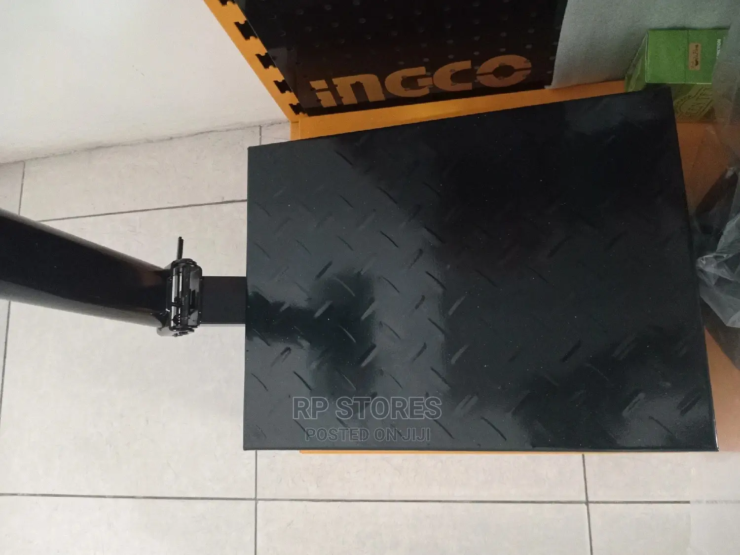 Electronic Scale 100kg Ingco