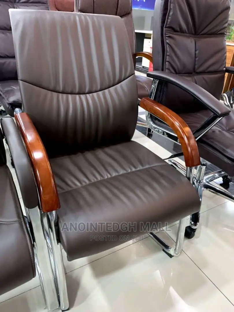 Executive Leather Swivel Chair