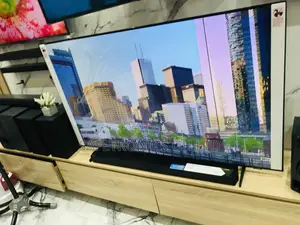 BU80 Crystal UHD Ultra 65 Inches Samsung Led Glossy Tv