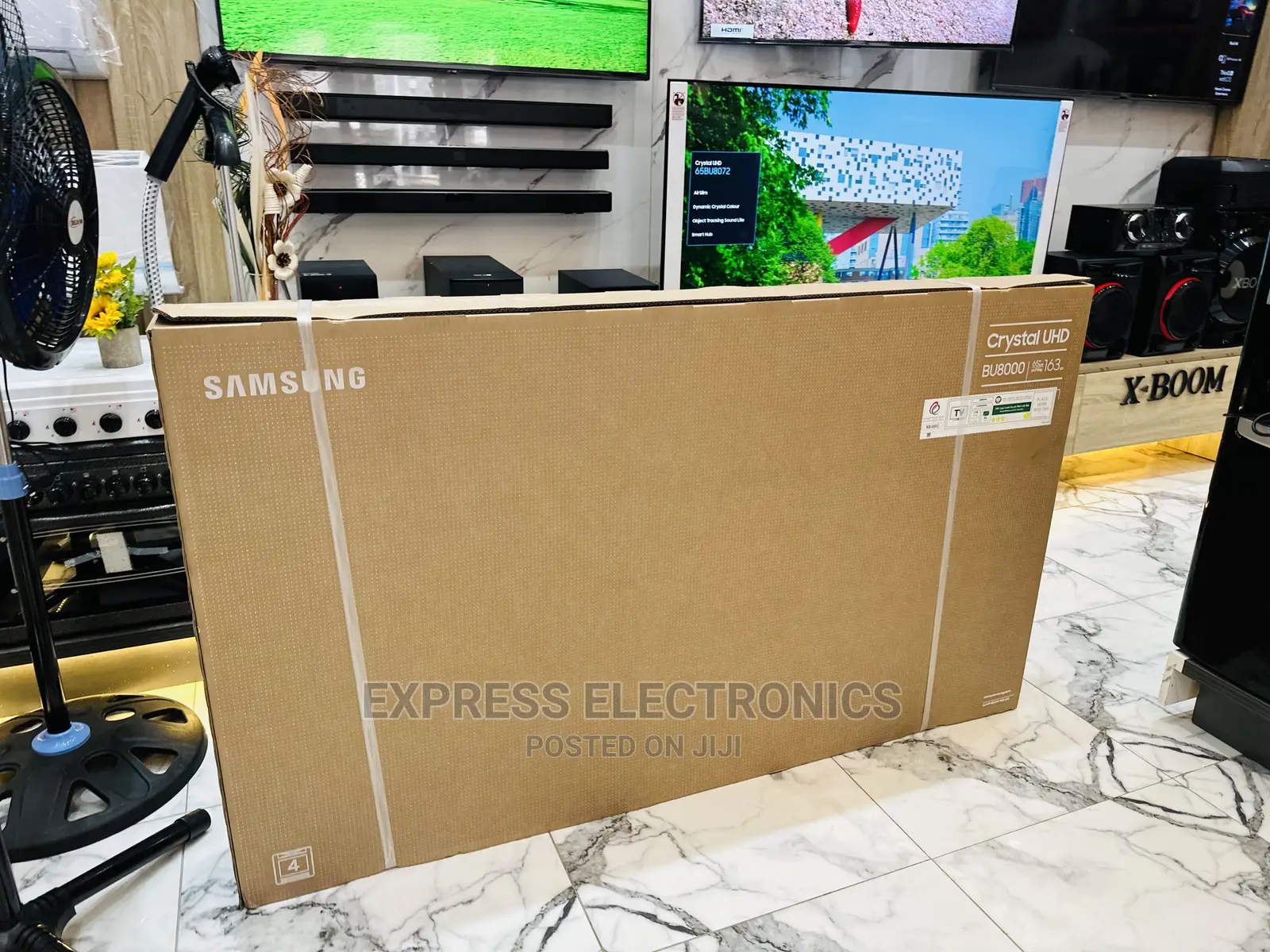 Smart Tv With Alexa UHD Ua65”Bu8000 Samsung