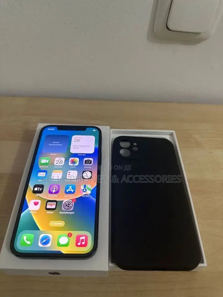 New Apple iPhone 12 mini 128 GB Black