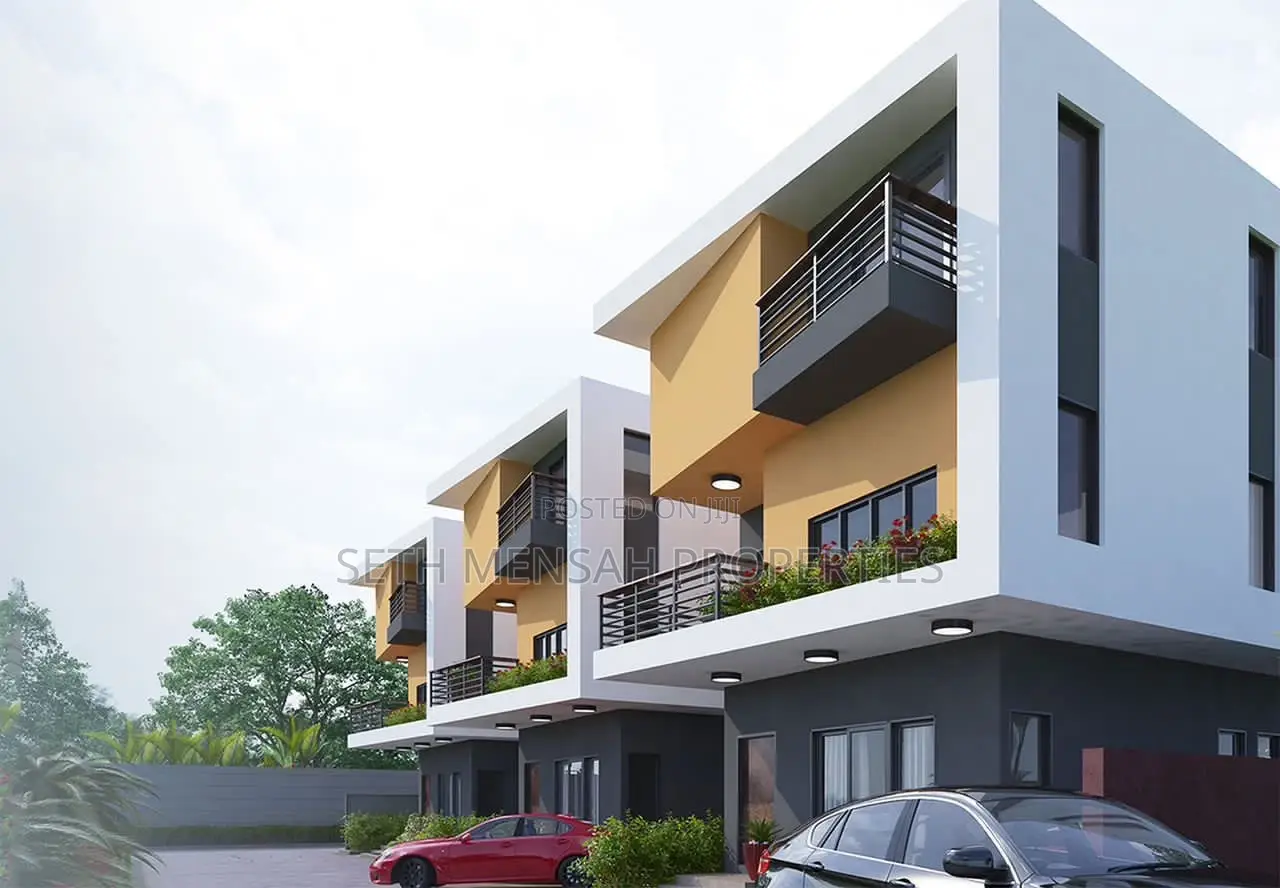 3bdrm Townhouse/Terrace in Skm, Teshie for sale