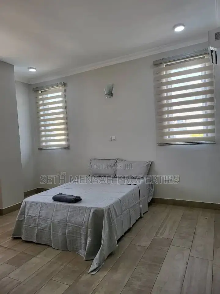 3bdrm Townhouse/Terrace in Skm, Teshie for sale