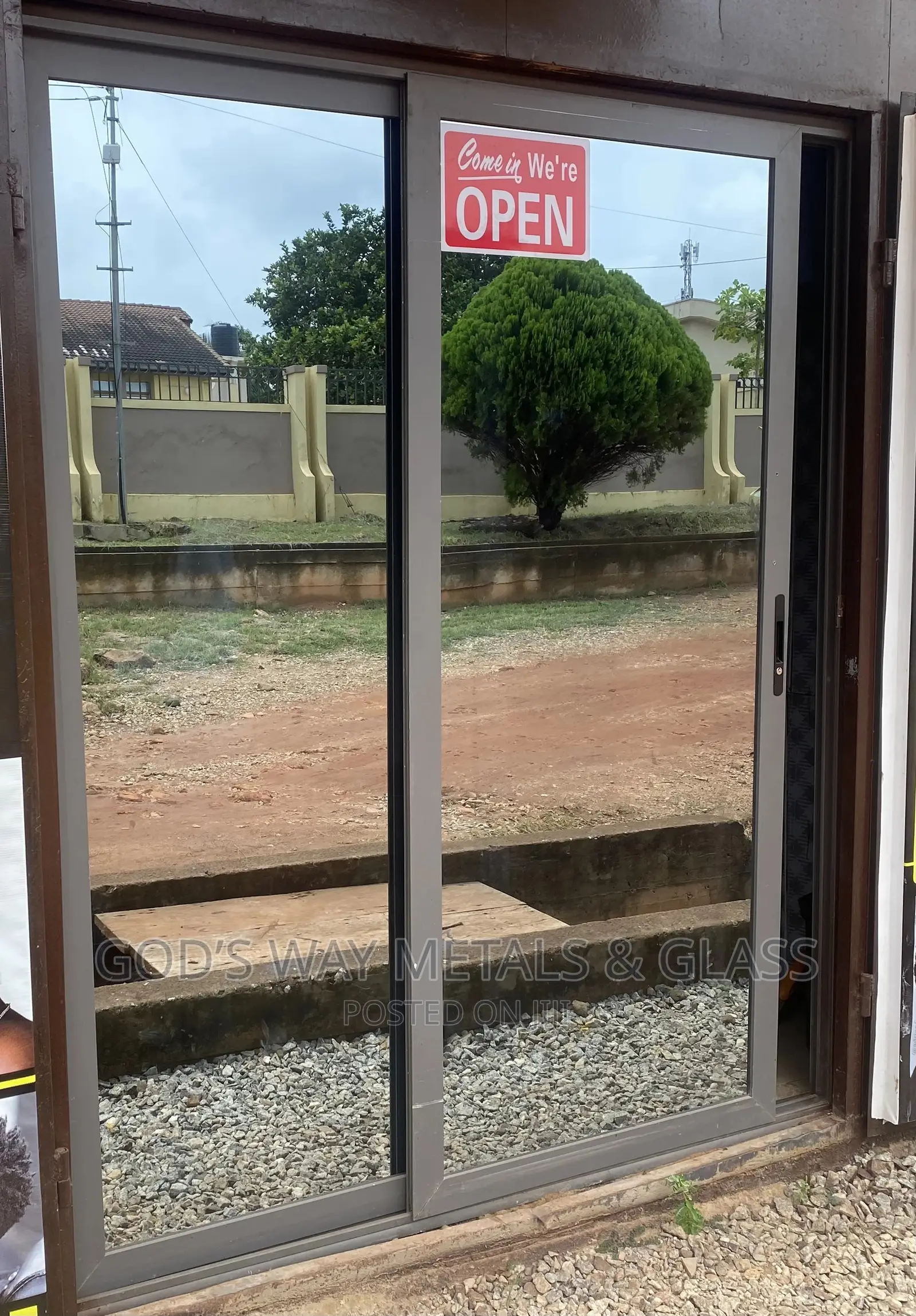 Sliding Door