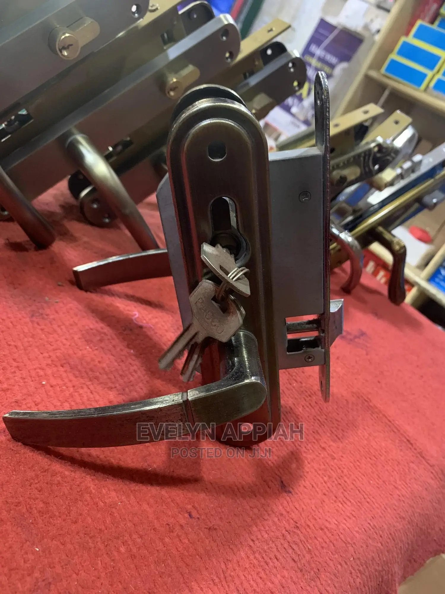 Pacco Small Lock