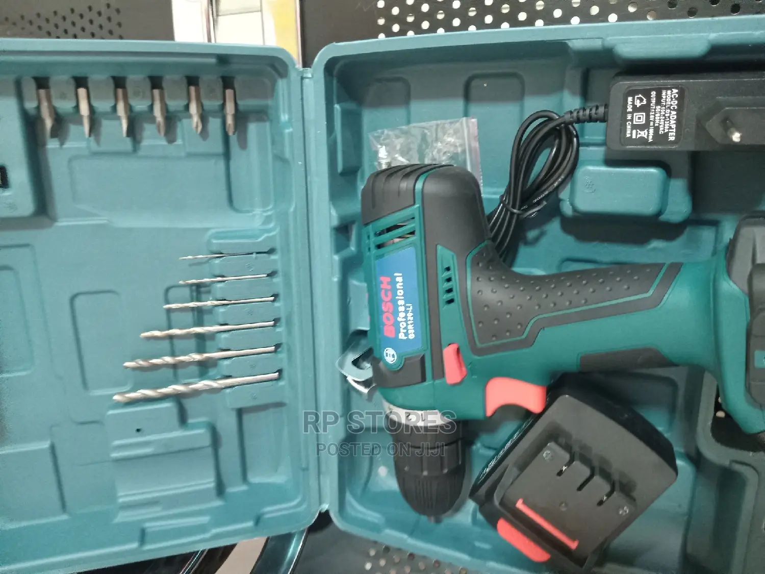 Bosch Cordless Drilling Machine