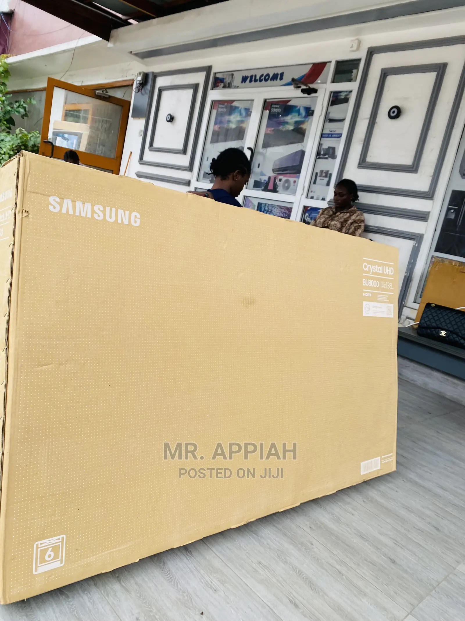 Effective Reliable Samsung 55” Glossy Tv Ua55bu8000,Black