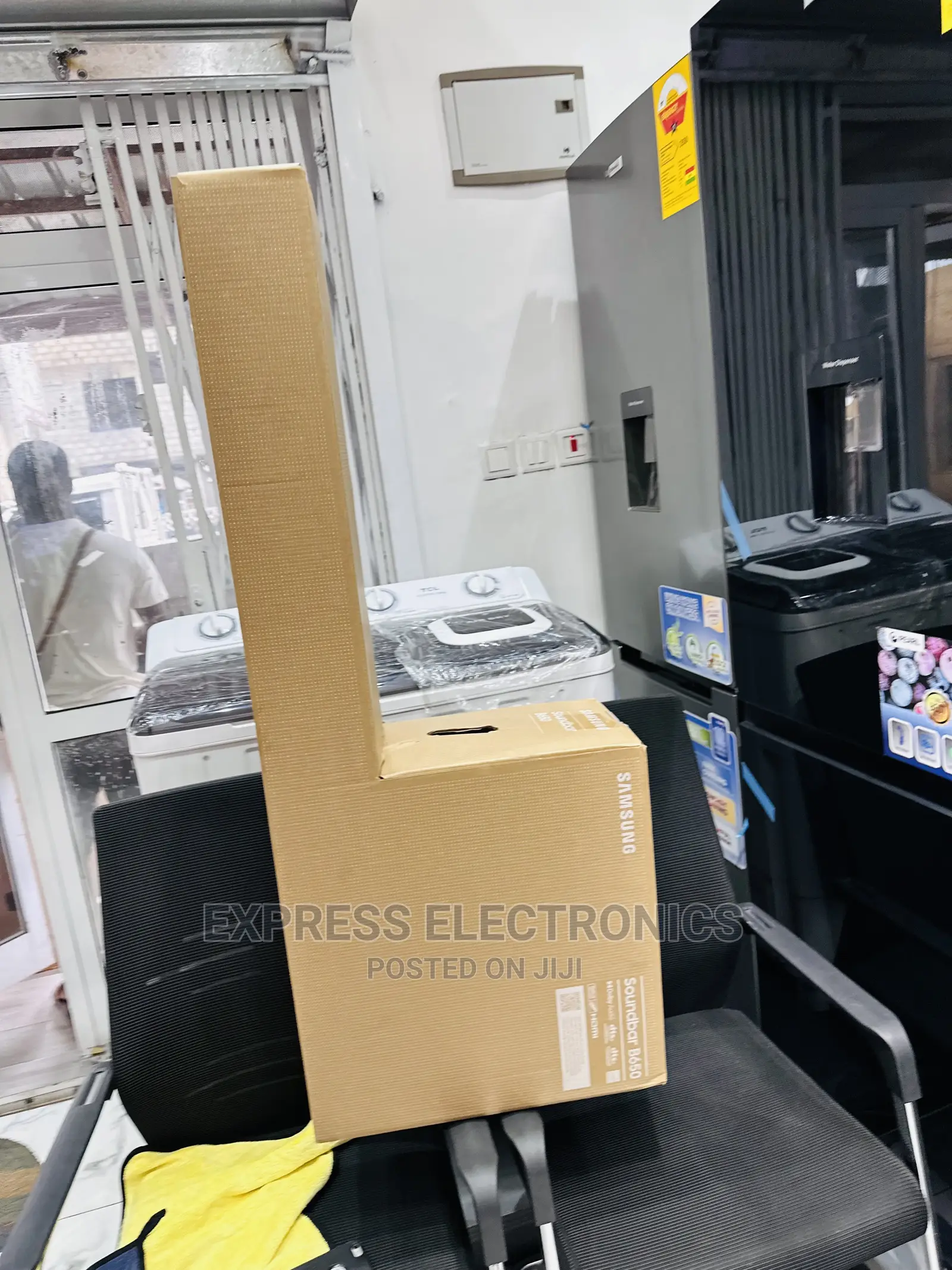 Samsung B650 Unparalleled Quality Sound Bar With Woofer