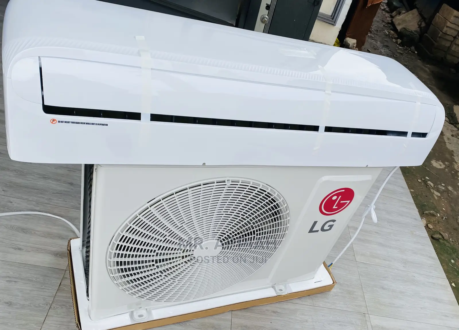 Get Original LG R410 Gas 2.0hp Ac for Less(White) 