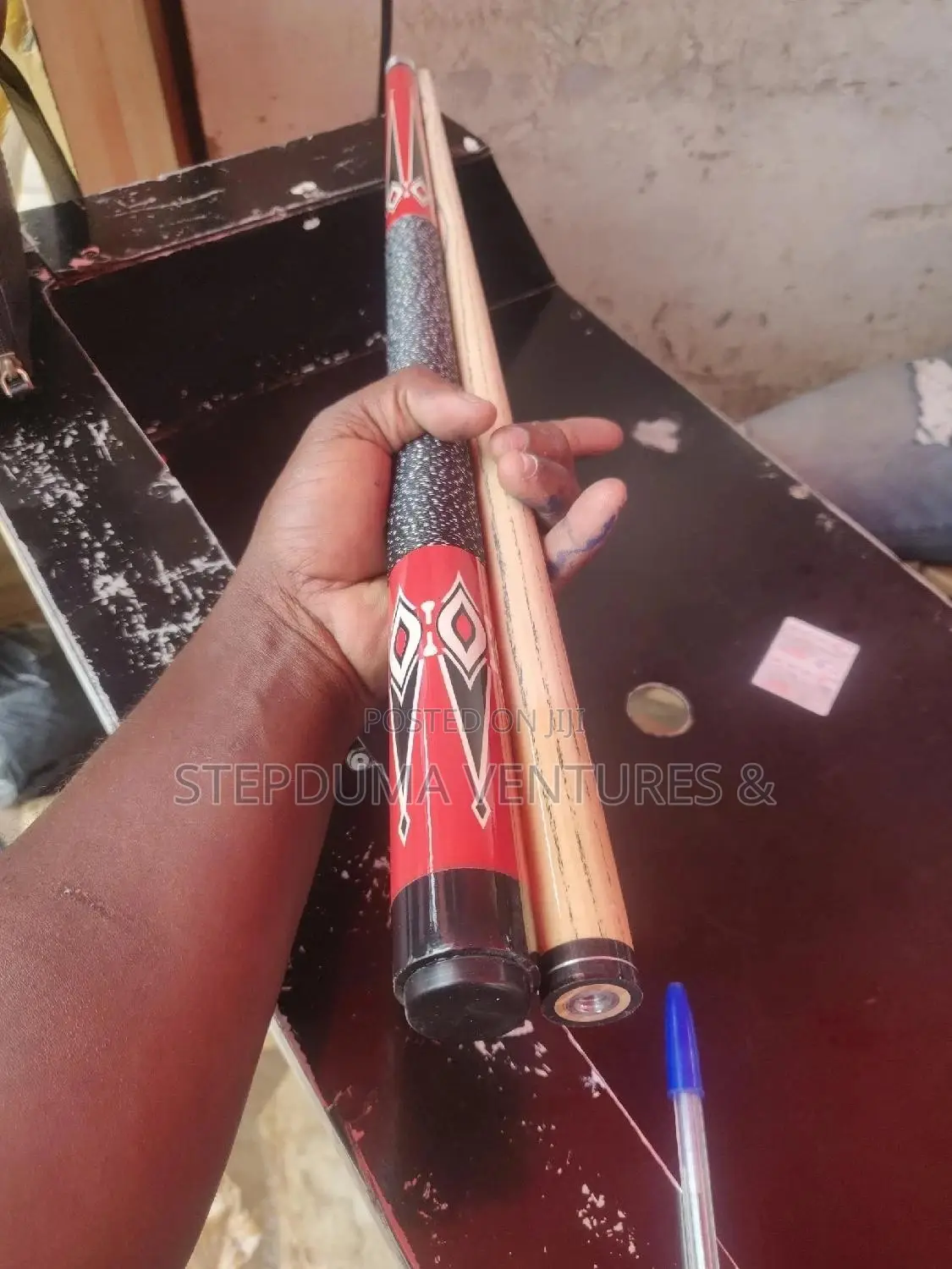 Adjustable Pool/Cue Sticks