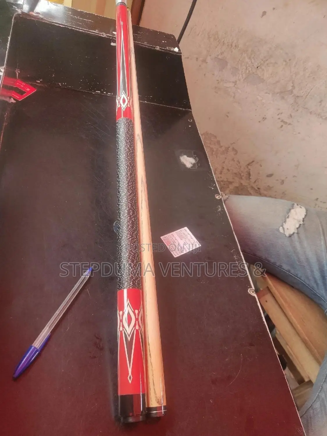 Adjustable Pool/Cue Sticks