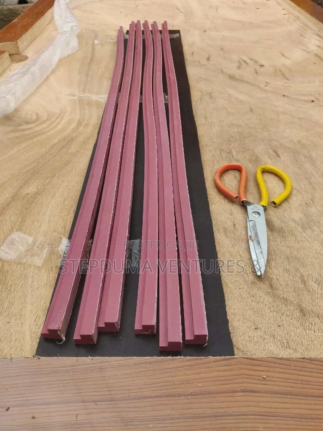 Marble Board Pool Level Tire