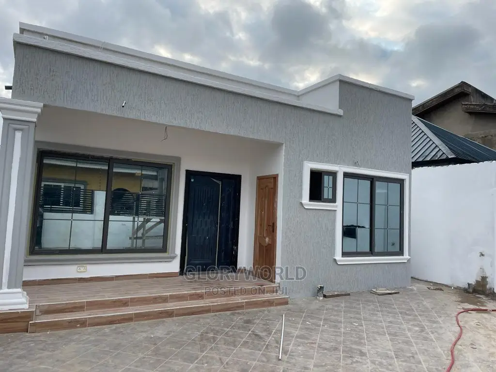 3bdrm House in Spintex for sale