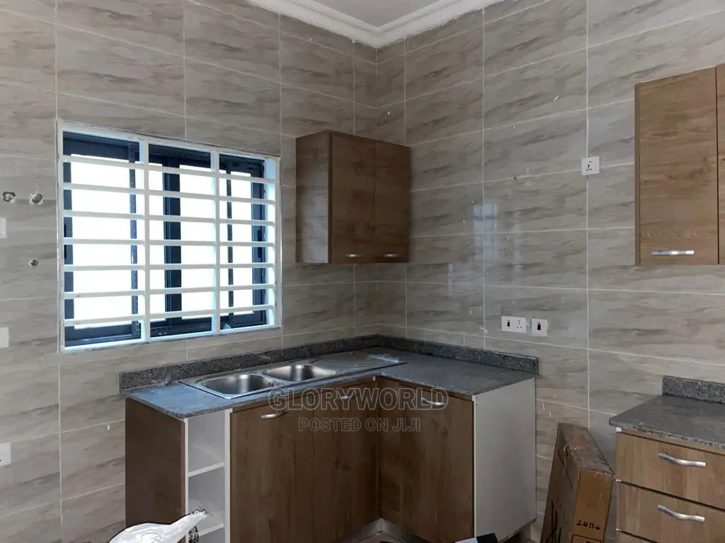 3bdrm House in Spintex for sale