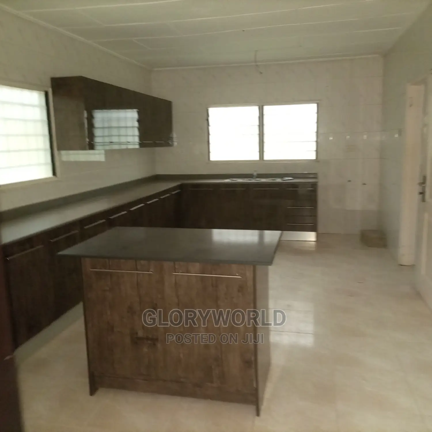 3bdrm House in Spintex for sale