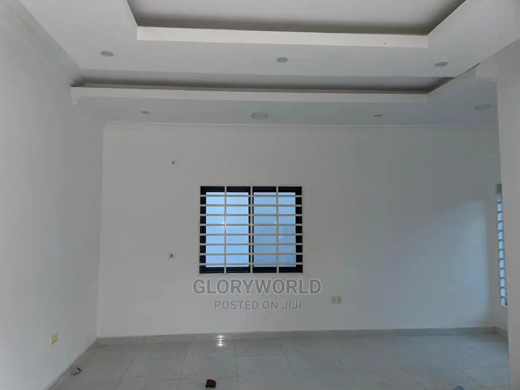 3bdrm House in Spintex for sale