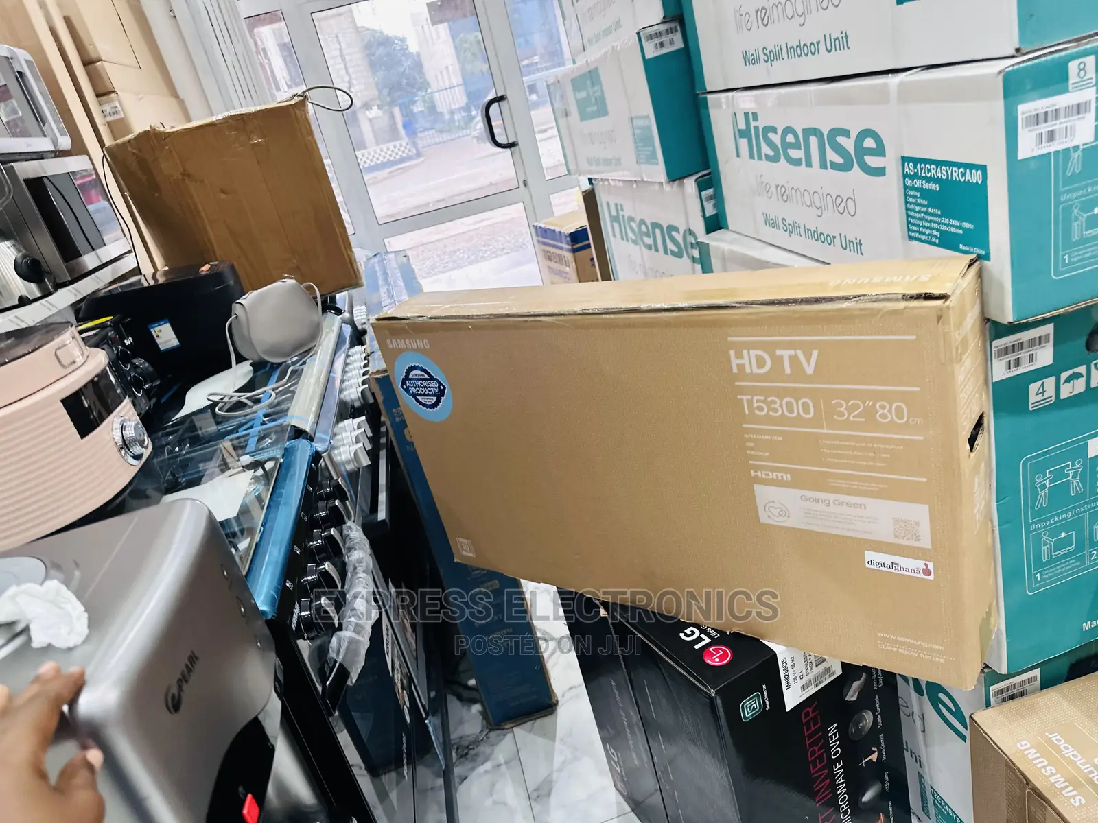 High Dynamic Range Smart Samsung FHD 32”T5300 Tv 