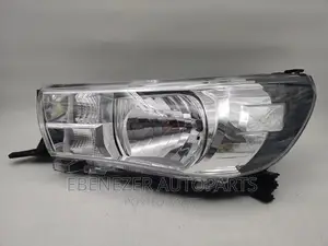 Toyota Hilux 2016,2017 Headlight