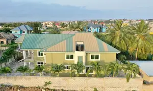 5bdrm Duplex in Budumburam for sale