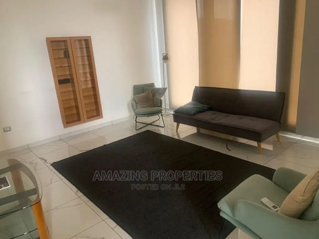 5bdrm House in A&C Mall Area for rent
