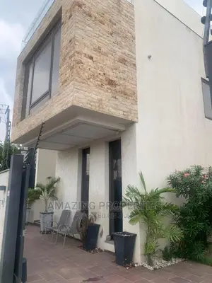 5bdrm House in A&C Mall Area for rent