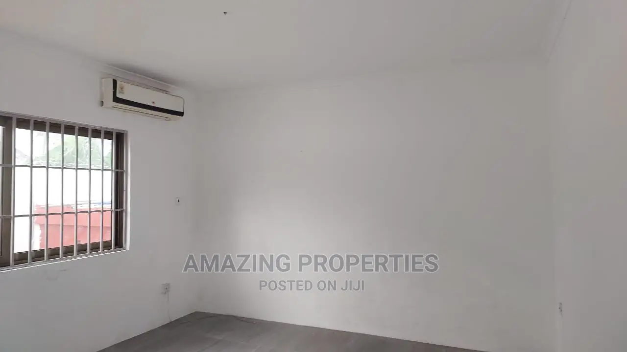 5bdrm House in Dzorwulu for rent