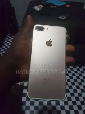 Apple iPhone 7 Plus 128 GB Gold