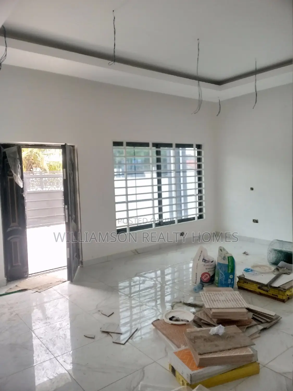 3bdrm House in Hfc Estate, Spintex for sale