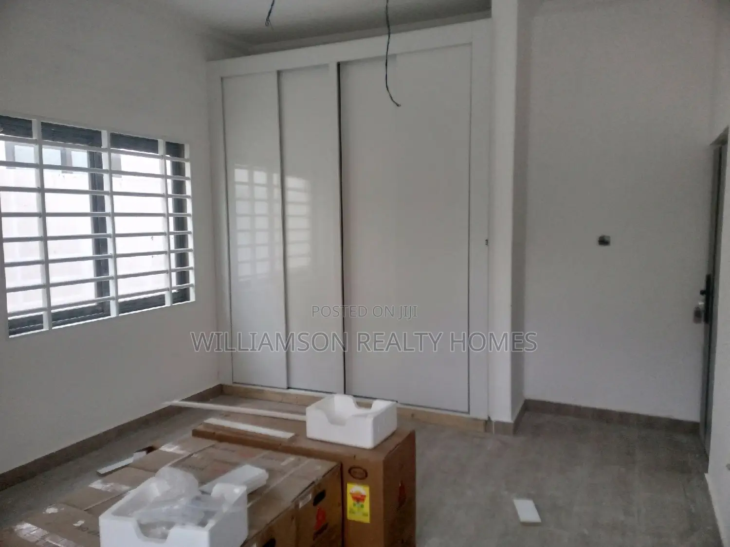 3bdrm House in Hfc Estate, Spintex for sale
