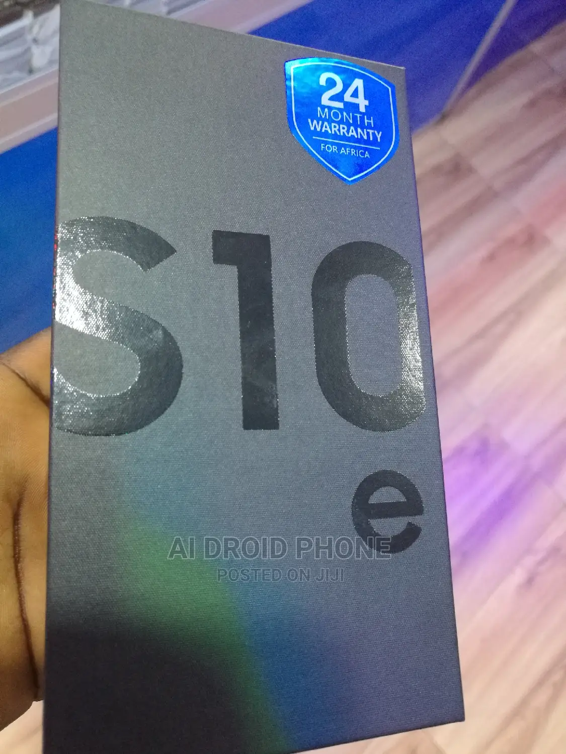 New Samsung Galaxy S10e 128 GB Blue