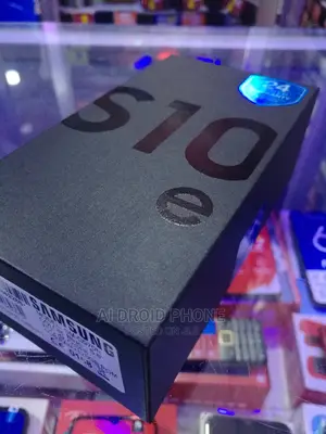 New Samsung Galaxy S10e 128 GB White