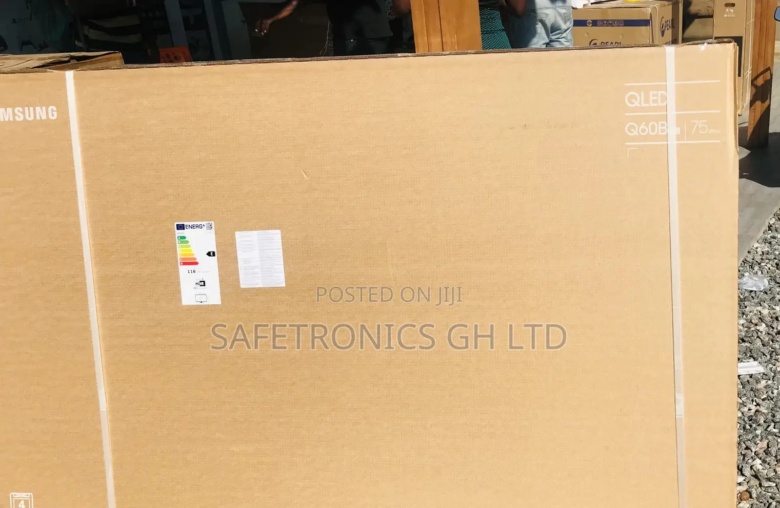 UHD QLED Samsung Q60B Glossy Smart Ultra Tv