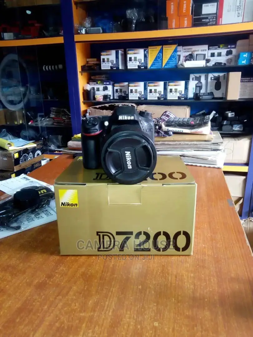 Nikon D7200