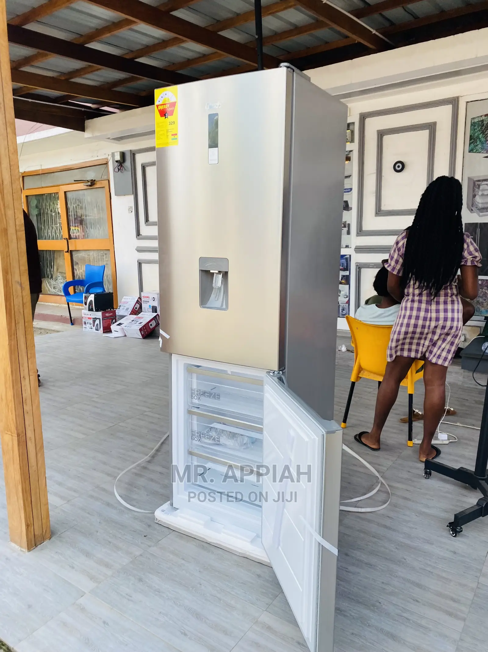 High Quality Midea Double Door Refrigerator With Dispenser.