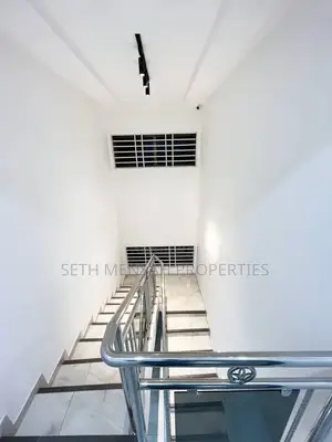 4bdrm House in Ashomang Estate for sale