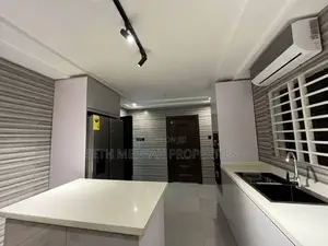 4bdrm House in Ashomang Estate for sale