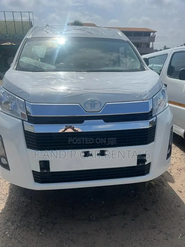 Car For Rent Hiace 13 Seater Bus For Rent