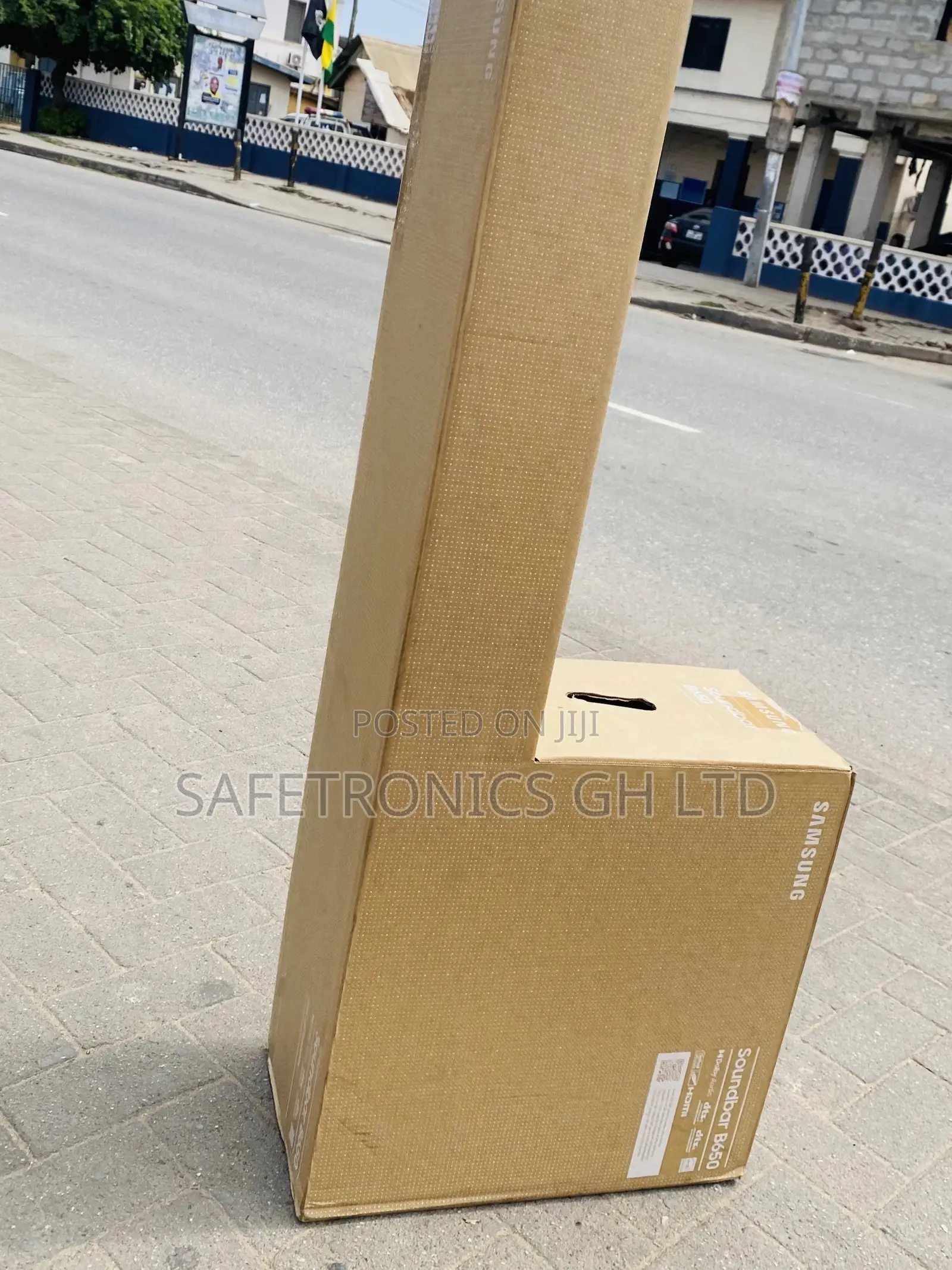 B650 Glossy Soundbar Bluetooth Wireless