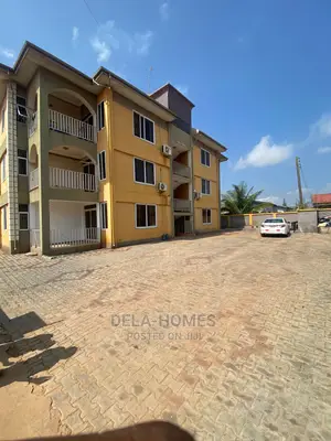 3bdrm Apartment in Ashaley Botwe for rent