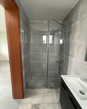 4bdrm House in Seekers Realty, Accra Metropolitan for sale