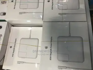 Macbook Air Charger 85w.