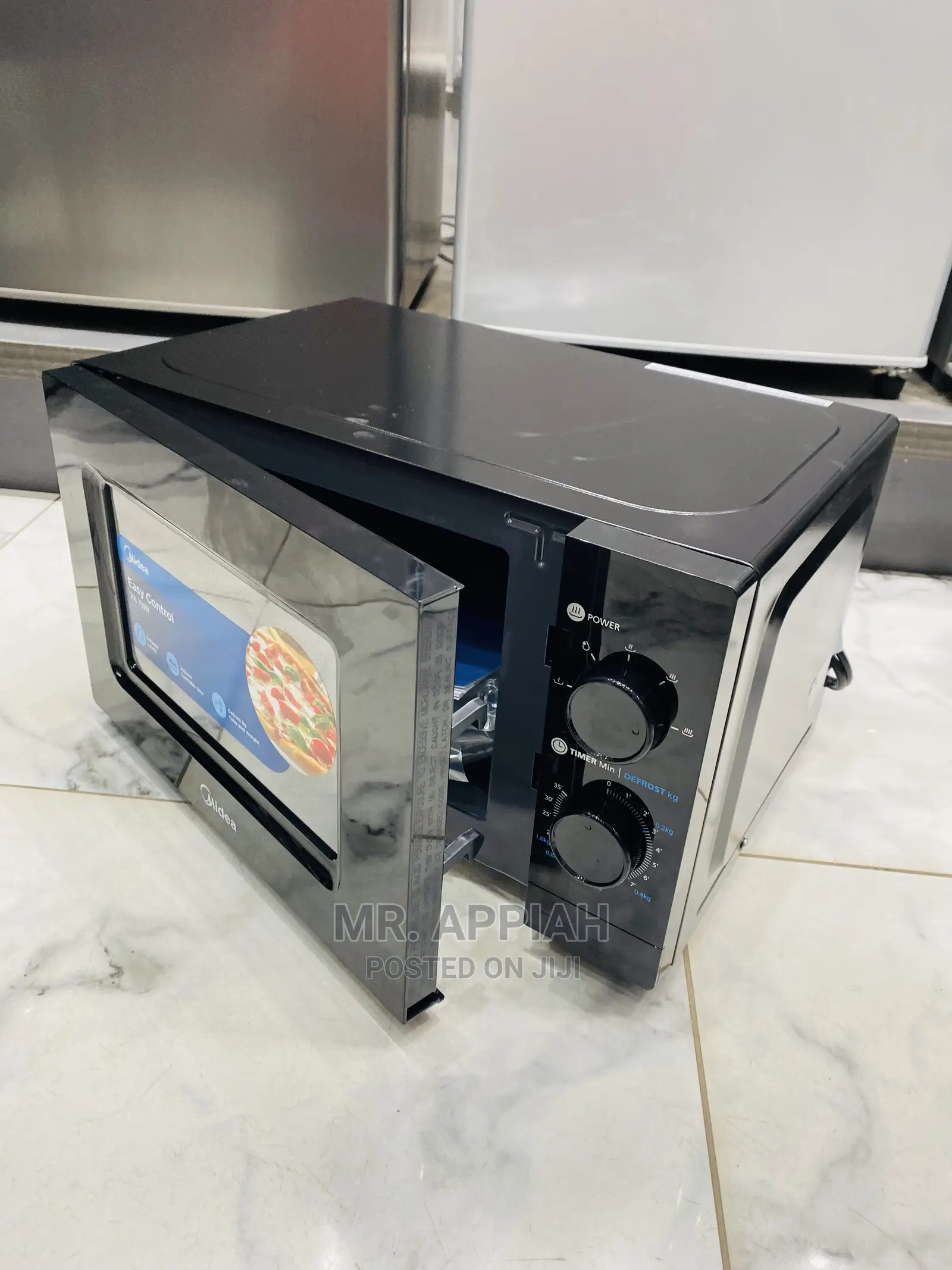 Effective and Reliable Midea 20L MM720CFB Microwave.