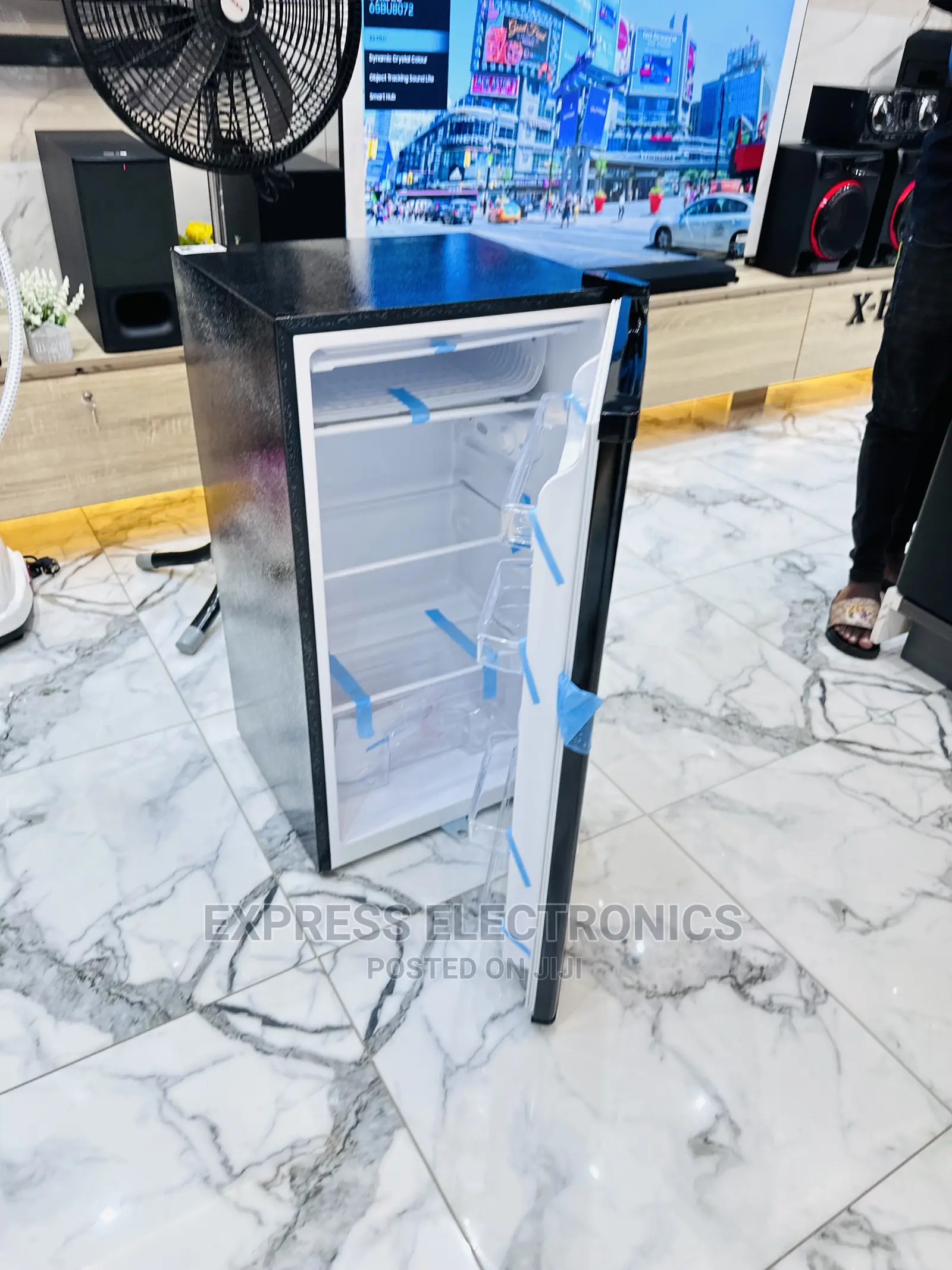 Brand New Quality Rainbow Table Top Fridge Single Door