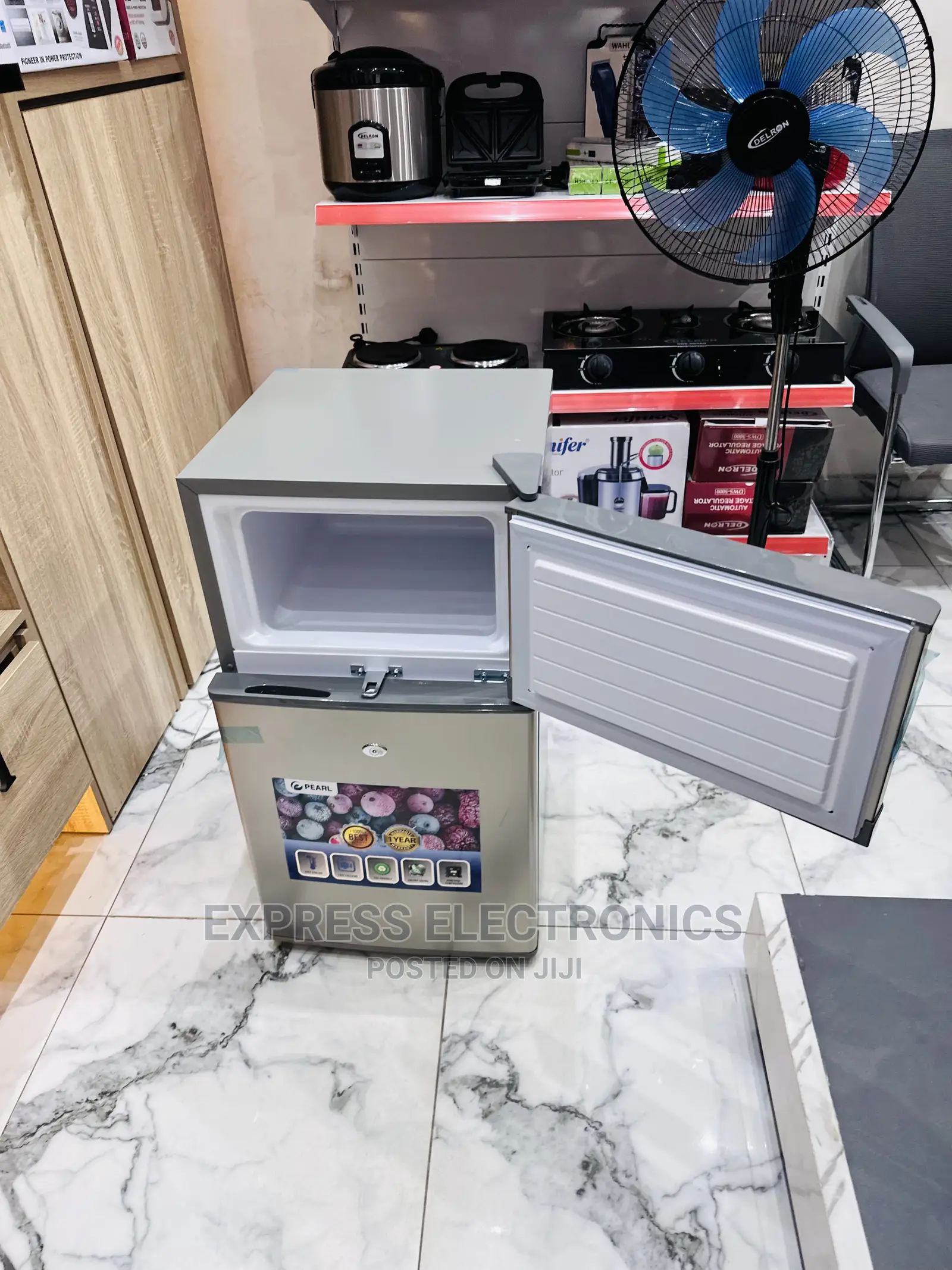 Adjustable Shelf Table Top Double Door Pearl 10T Fridge