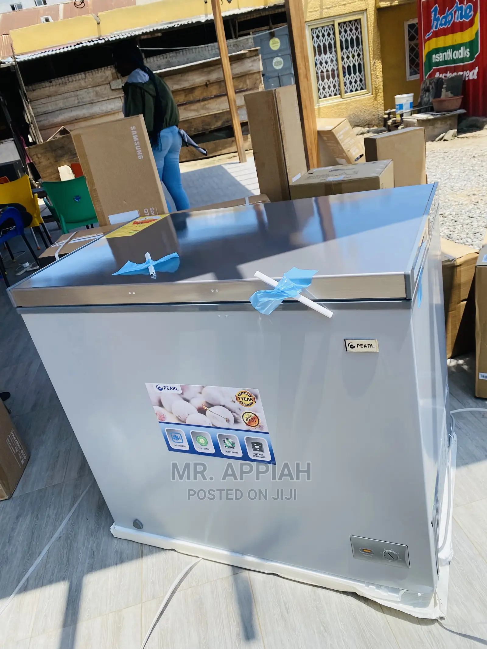 Effective and Reliable Pearl 147L Chest Freezer(PCF-208).