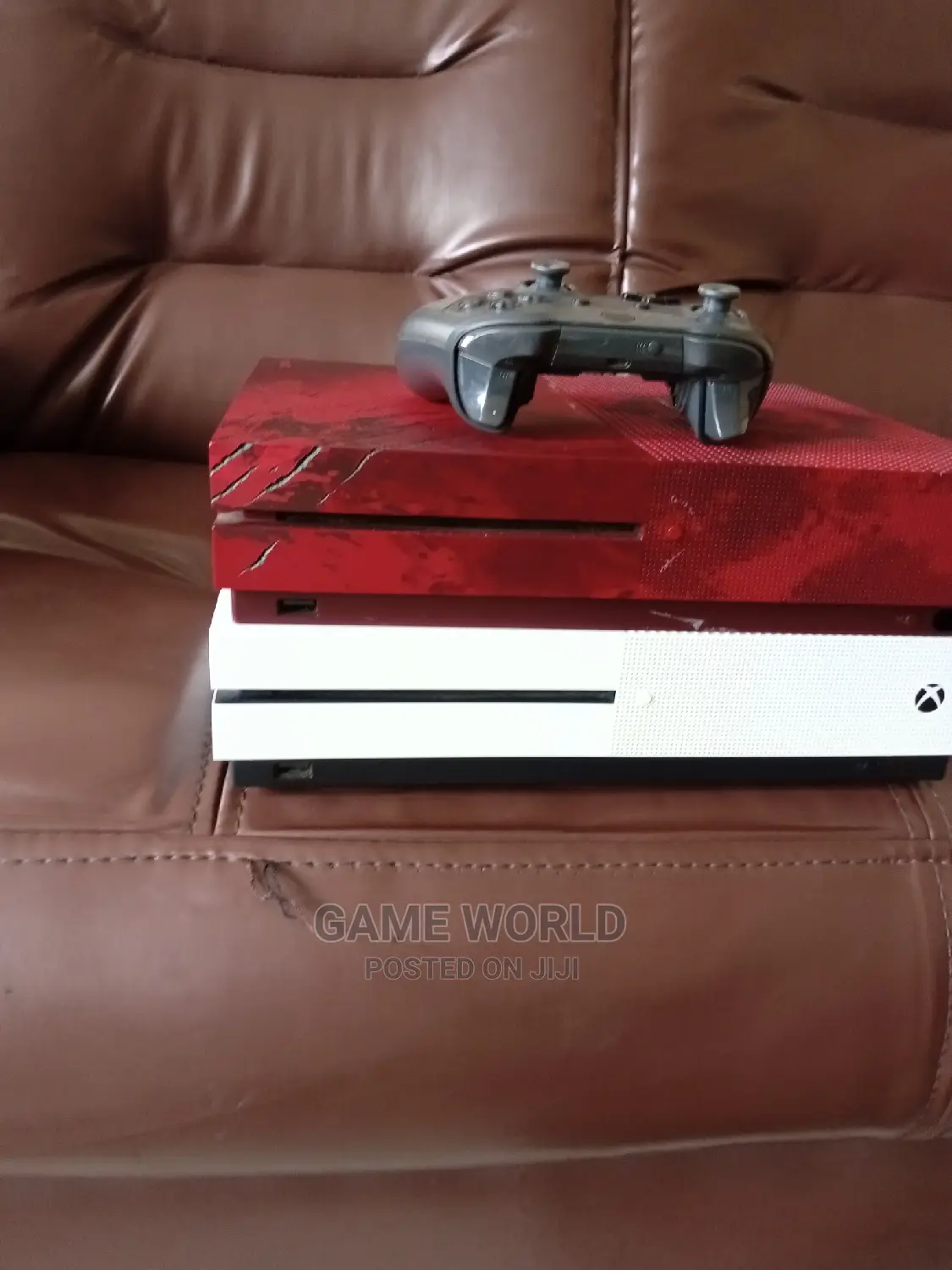 Xbox One S.