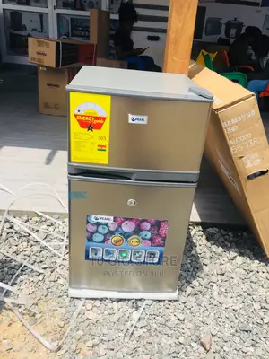 Photo - Presented Pearl Top Freezer Fridge (Pf-10t)