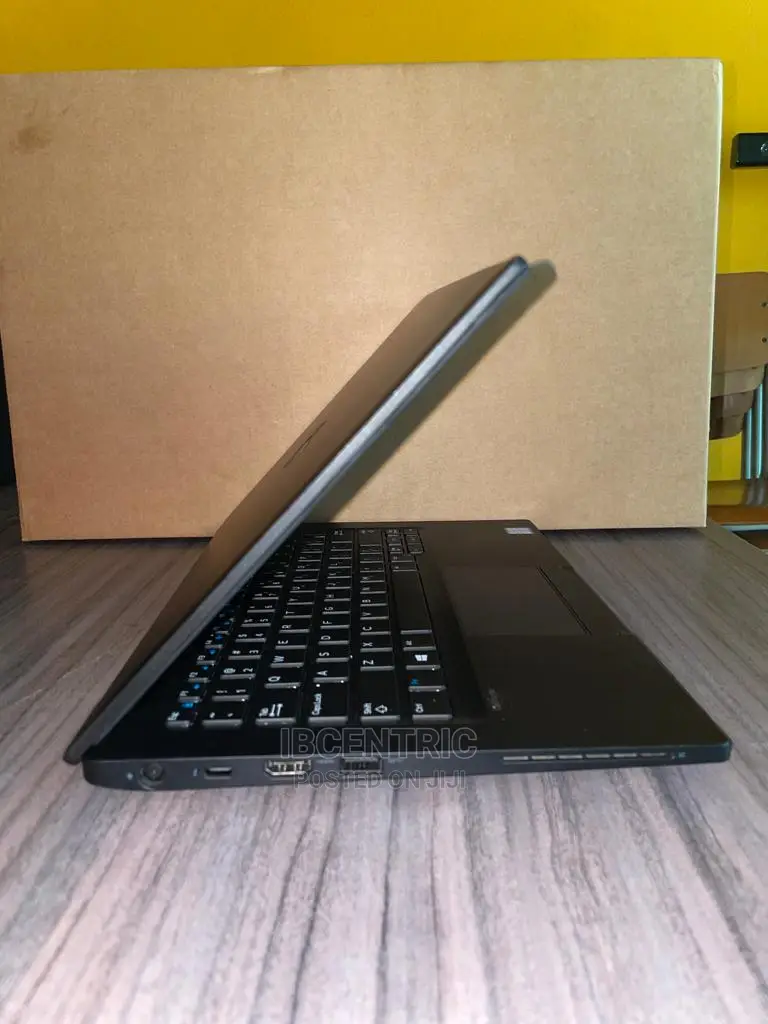 New Laptop Dell Latitude 7300 8GB Intel Core I7 SSD 256GB
